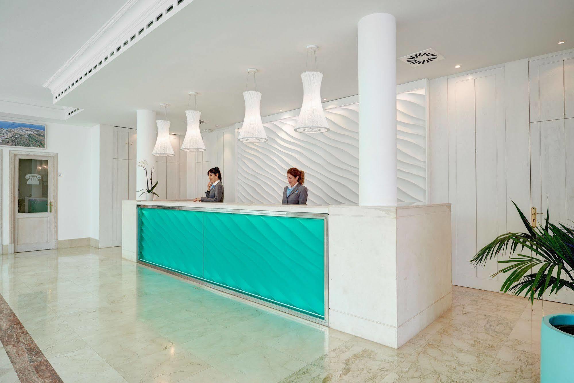 Grupotel Club Turquesa Mar Ciutadella  Exterior foto